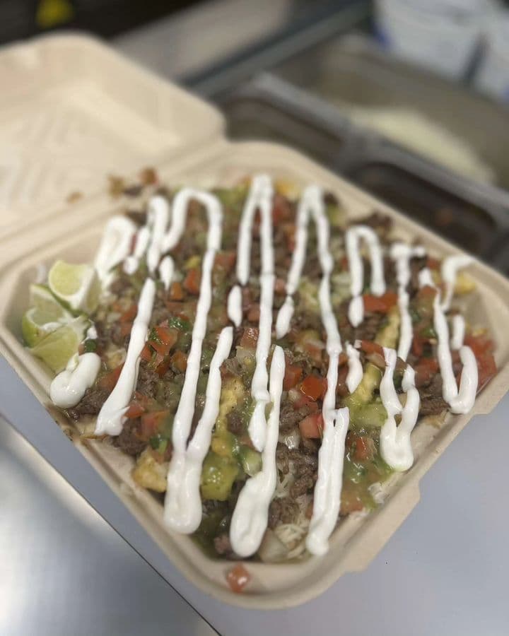 Taqueria Gutierrez decorate image of plate lunch