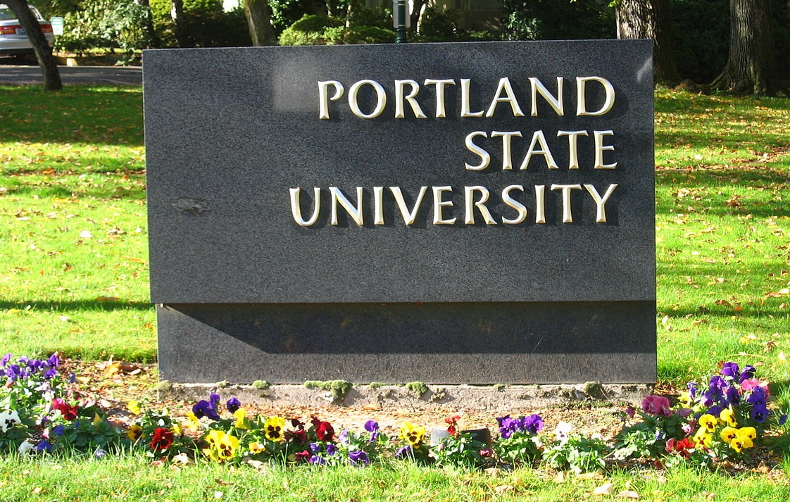 Food Carts in Downtown Portland for PSU Graduation Weekend